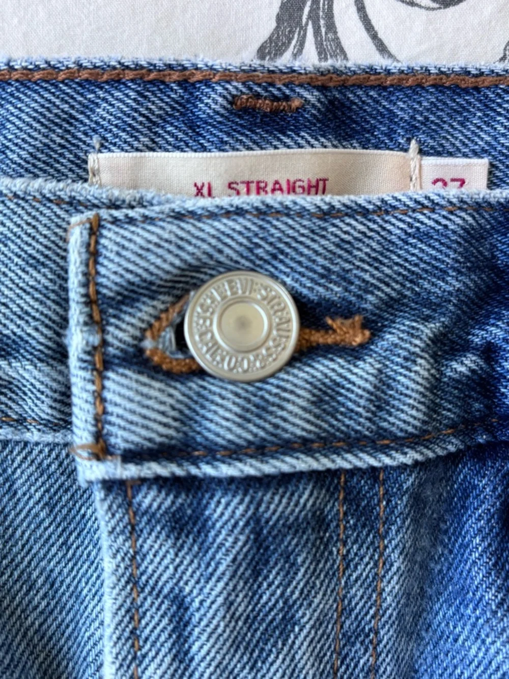NWOT! Levi’s XL Baggy Straight Jeans - Picture 11 of 16
